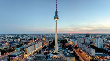 Smart City Berlin: Blick auf die Berliner Innenstadt mit dem Fernsehturm